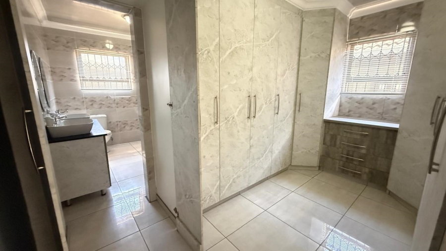 3 Bedroom Property for Sale in Aerorand Mpumalanga