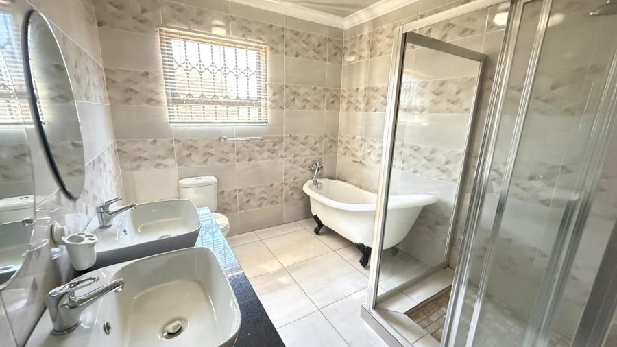 3 Bedroom Property for Sale in Aerorand Mpumalanga