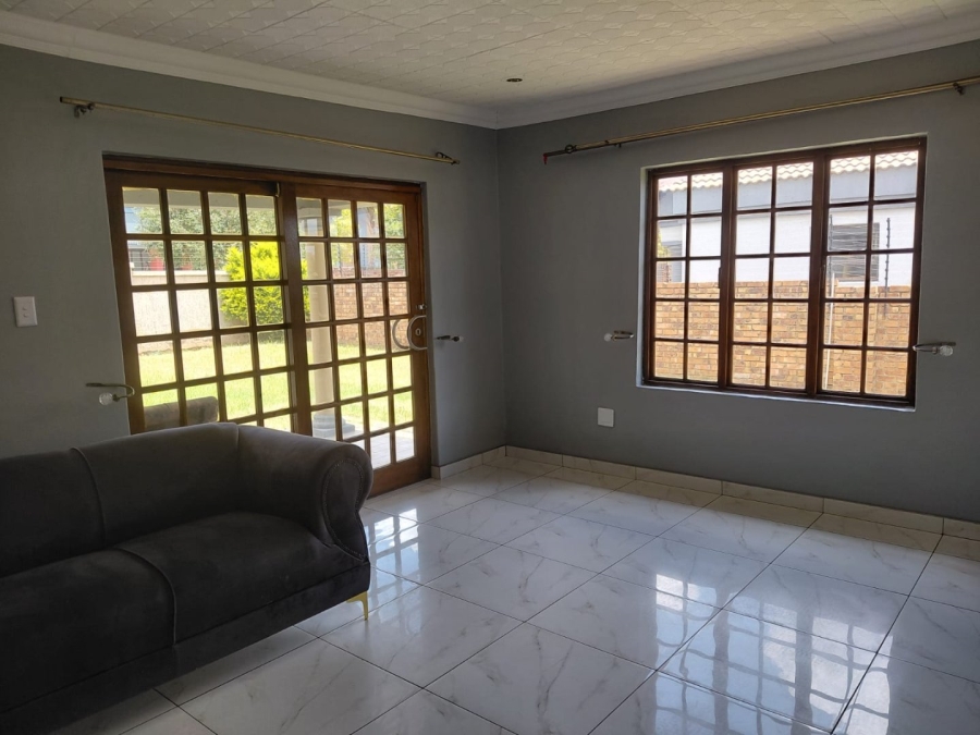 4 Bedroom Property for Sale in Aerorand Mpumalanga