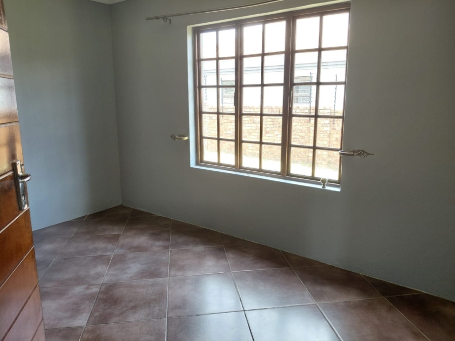 4 Bedroom Property for Sale in Aerorand Mpumalanga