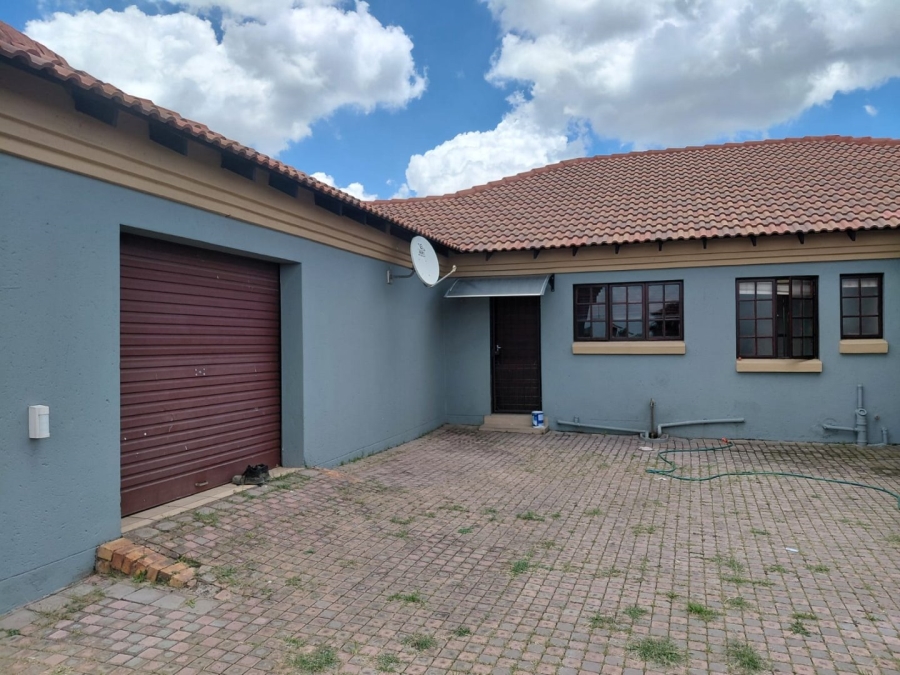 4 Bedroom Property for Sale in Aerorand Mpumalanga