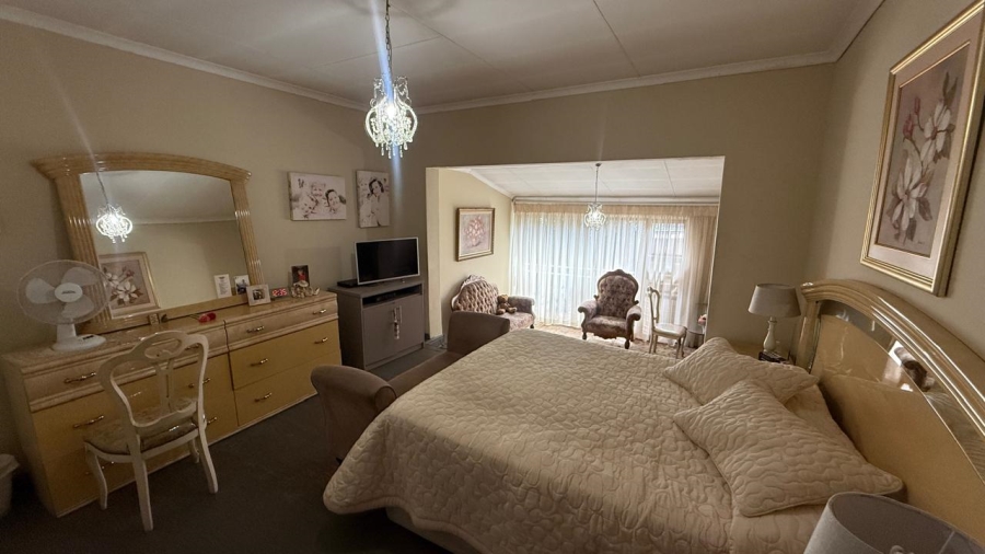 4 Bedroom Property for Sale in Aerorand Mpumalanga