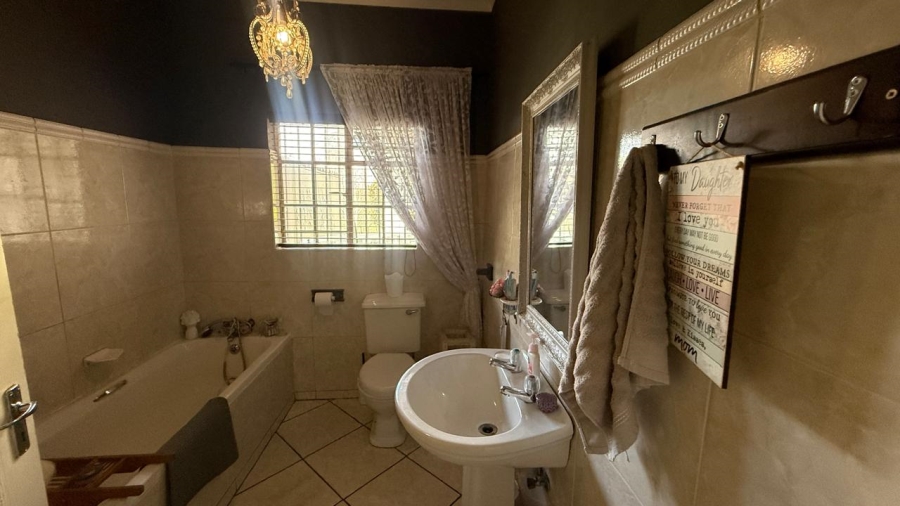 4 Bedroom Property for Sale in Aerorand Mpumalanga
