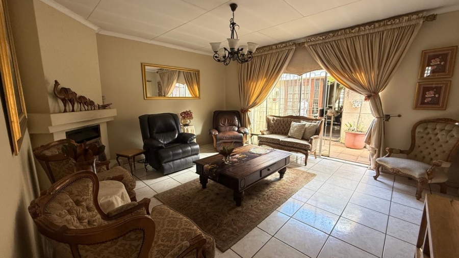 4 Bedroom Property for Sale in Aerorand Mpumalanga