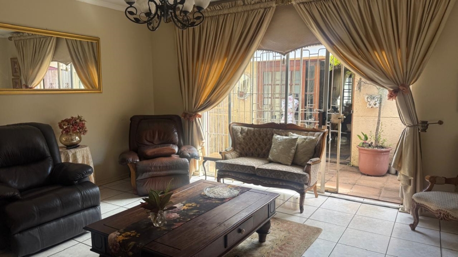 4 Bedroom Property for Sale in Aerorand Mpumalanga