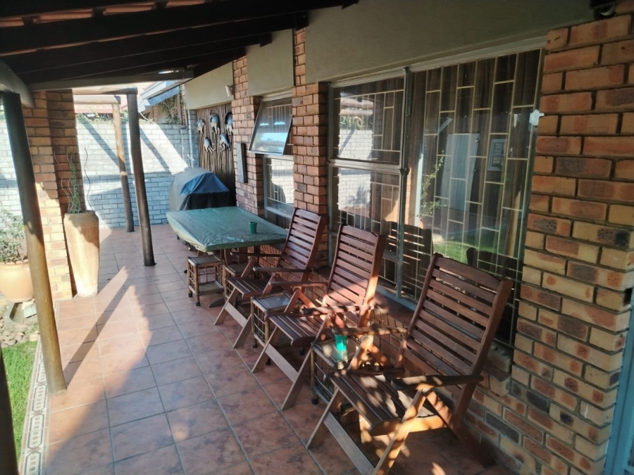 2 Bedroom Property for Sale in Reyno Ridge Mpumalanga