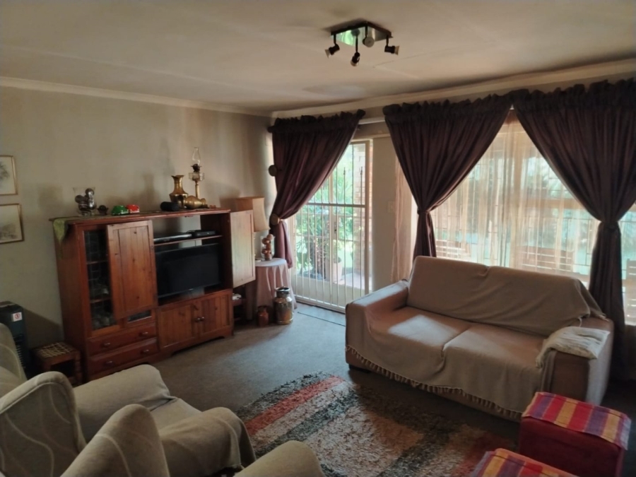 2 Bedroom Property for Sale in Reyno Ridge Mpumalanga