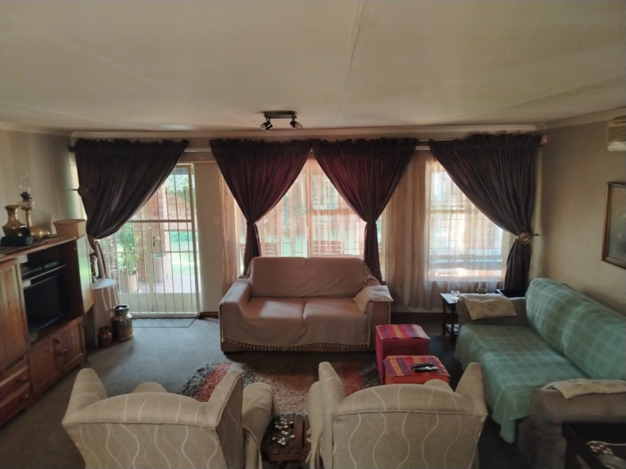 2 Bedroom Property for Sale in Reyno Ridge Mpumalanga