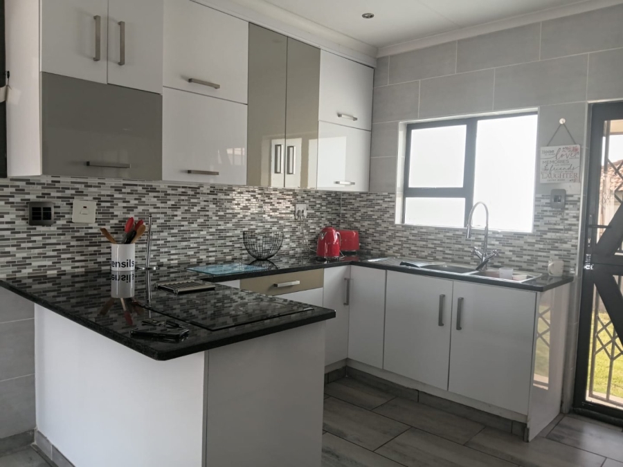 4 Bedroom Property for Sale in Komdraai Mpumalanga