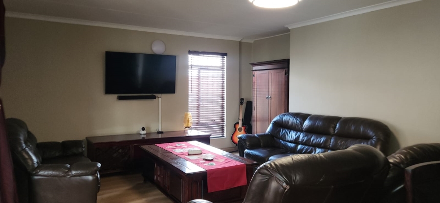 5 Bedroom Property for Sale in Noordrand Mpumalanga