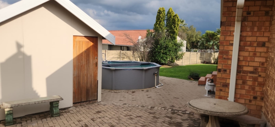 5 Bedroom Property for Sale in Noordrand Mpumalanga