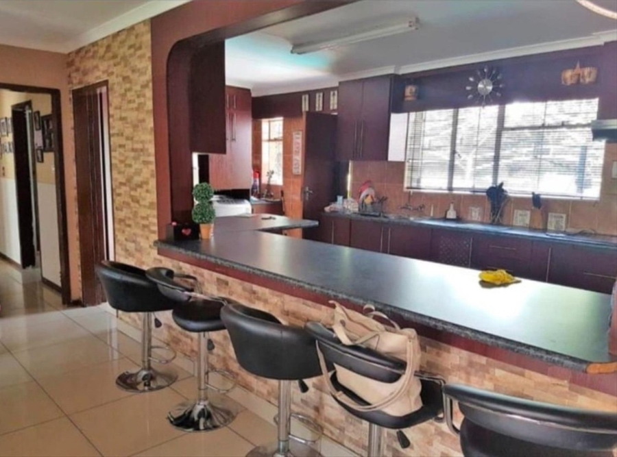 7 Bedroom Property for Sale in Secunda Mpumalanga