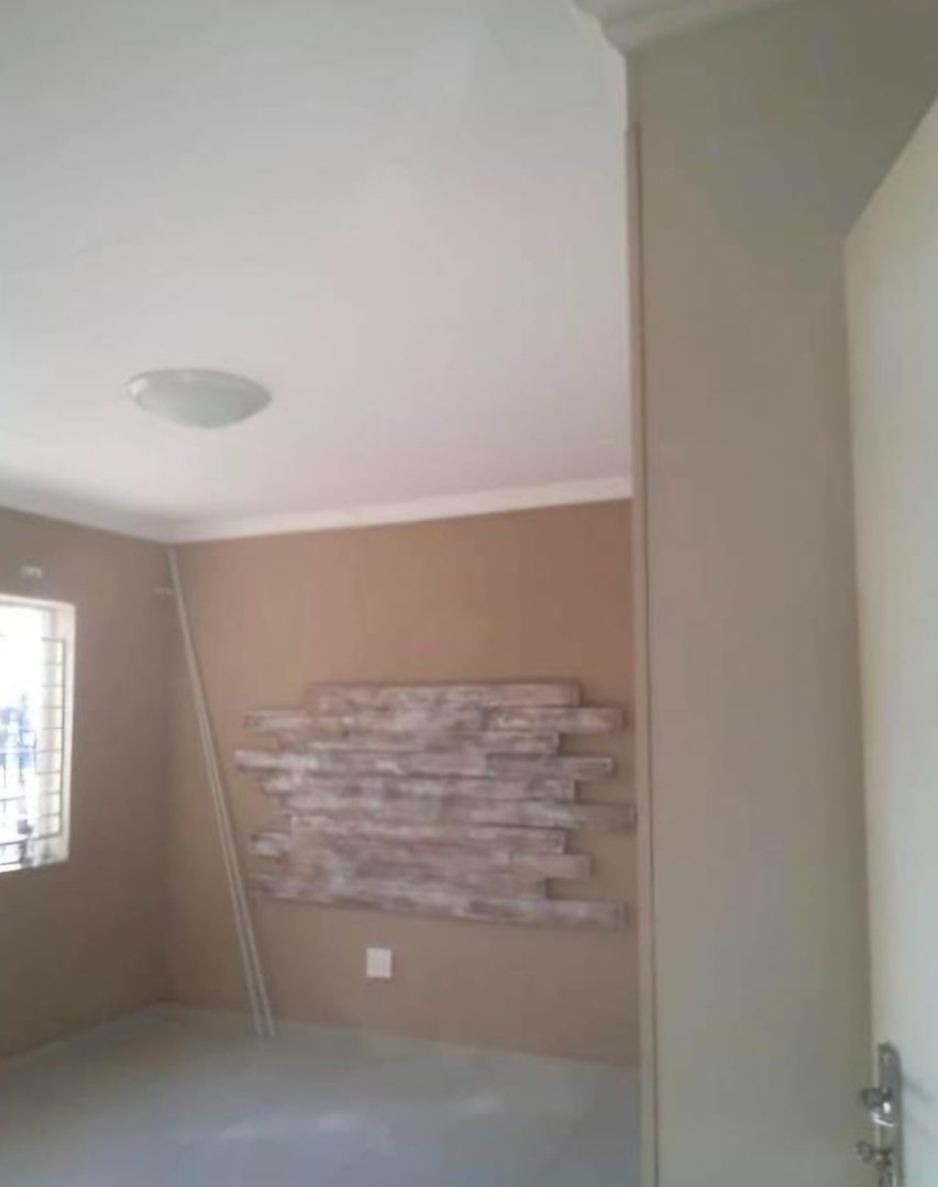 7 Bedroom Property for Sale in Secunda Mpumalanga