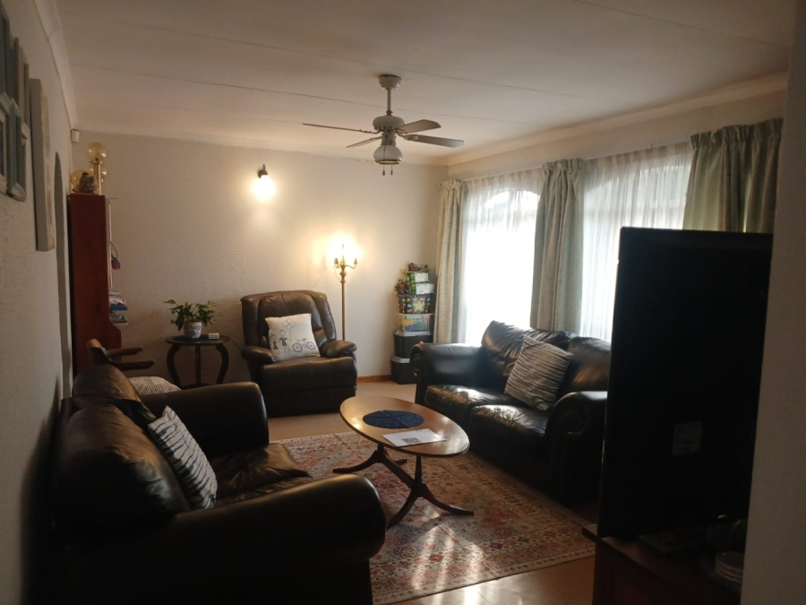 4 Bedroom Property for Sale in Sunset Park Mpumalanga