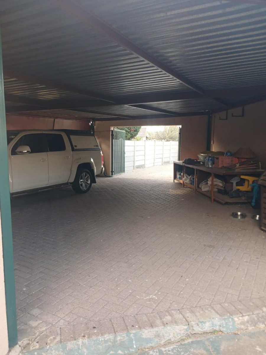 4 Bedroom Property for Sale in Sunset Park Mpumalanga