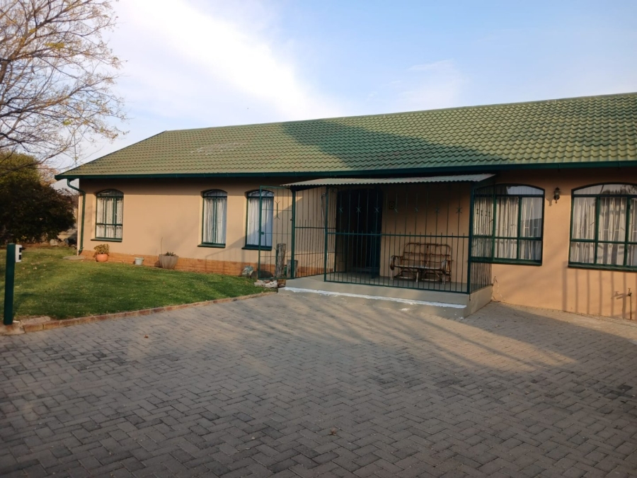 4 Bedroom Property for Sale in Sunset Park Mpumalanga