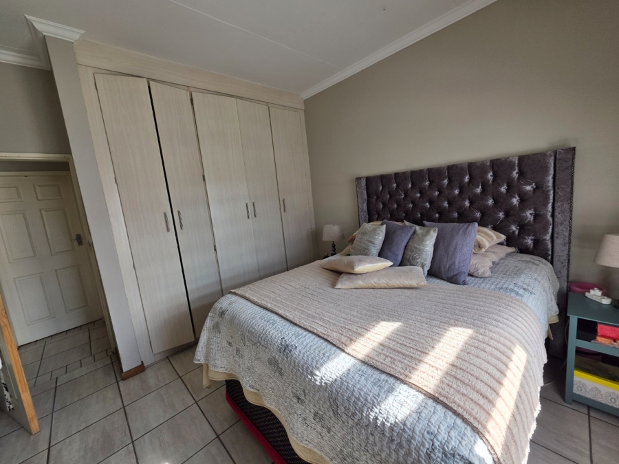 2 Bedroom Property for Sale in Terra Nova Mpumalanga