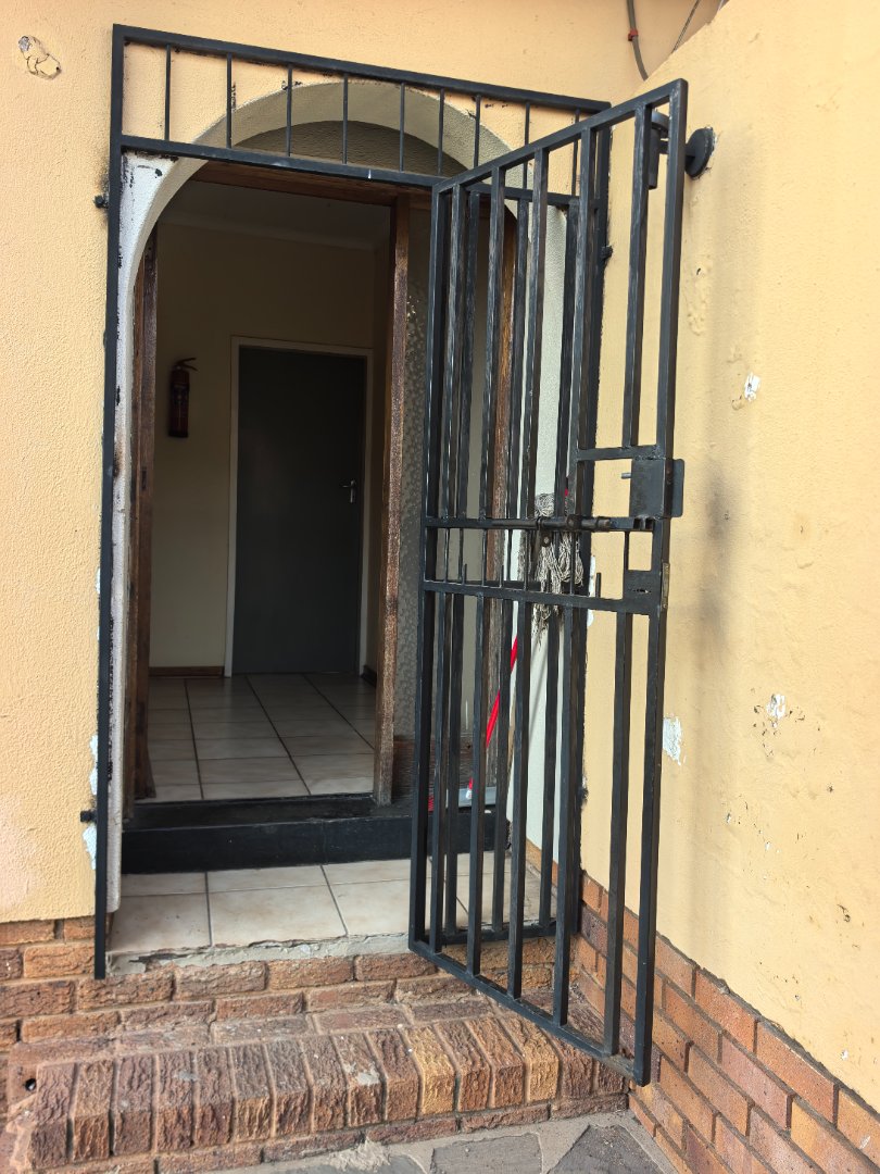 8 Bedroom Property for Sale in Reyno Ridge Mpumalanga