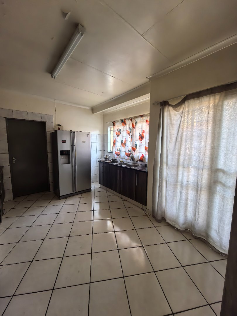 8 Bedroom Property for Sale in Reyno Ridge Mpumalanga