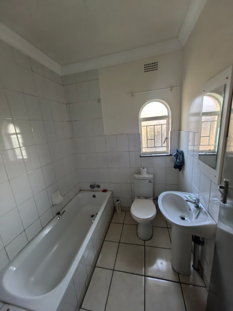 8 Bedroom Property for Sale in Reyno Ridge Mpumalanga