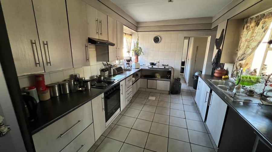 4 Bedroom Property for Sale in Cosmosrand Mpumalanga
