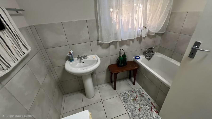 4 Bedroom Property for Sale in Cosmosrand Mpumalanga