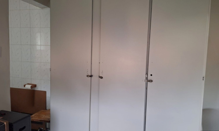 5 Bedroom Property for Sale in Cosmosrand Mpumalanga