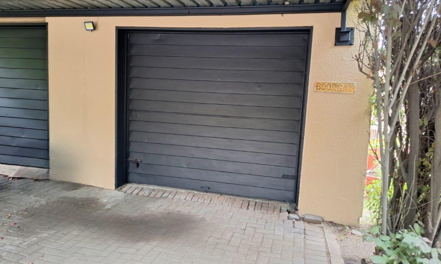 5 Bedroom Property for Sale in Cosmosrand Mpumalanga