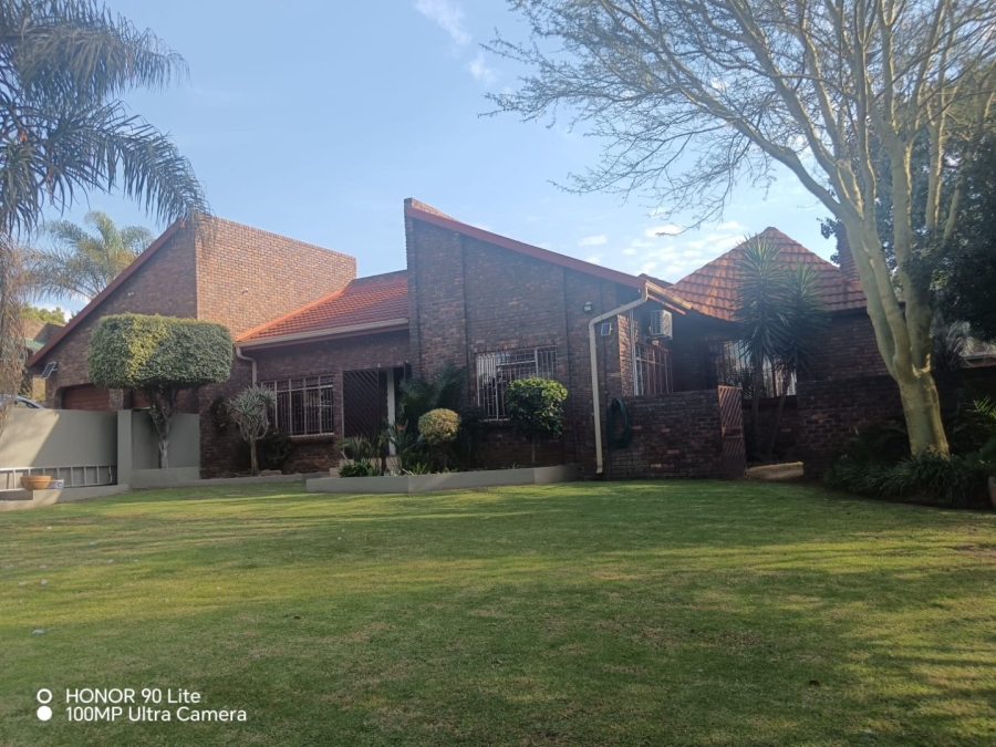 5 Bedroom Property for Sale in Die Heuwel Mpumalanga