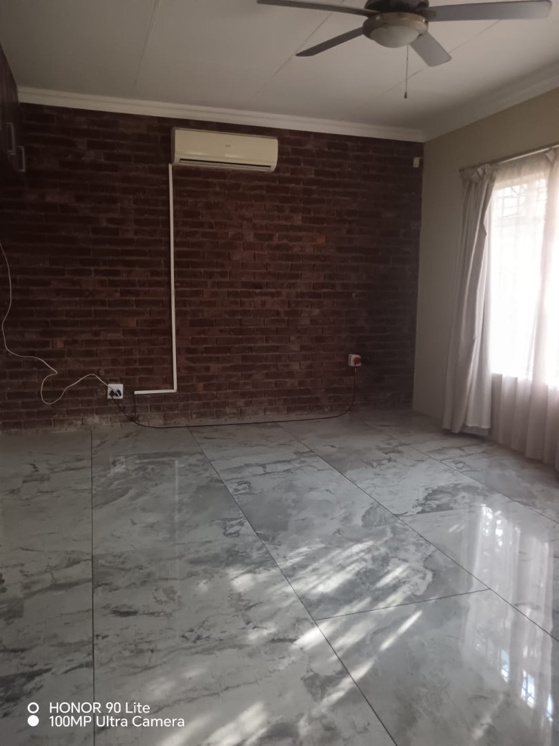 5 Bedroom Property for Sale in Die Heuwel Mpumalanga