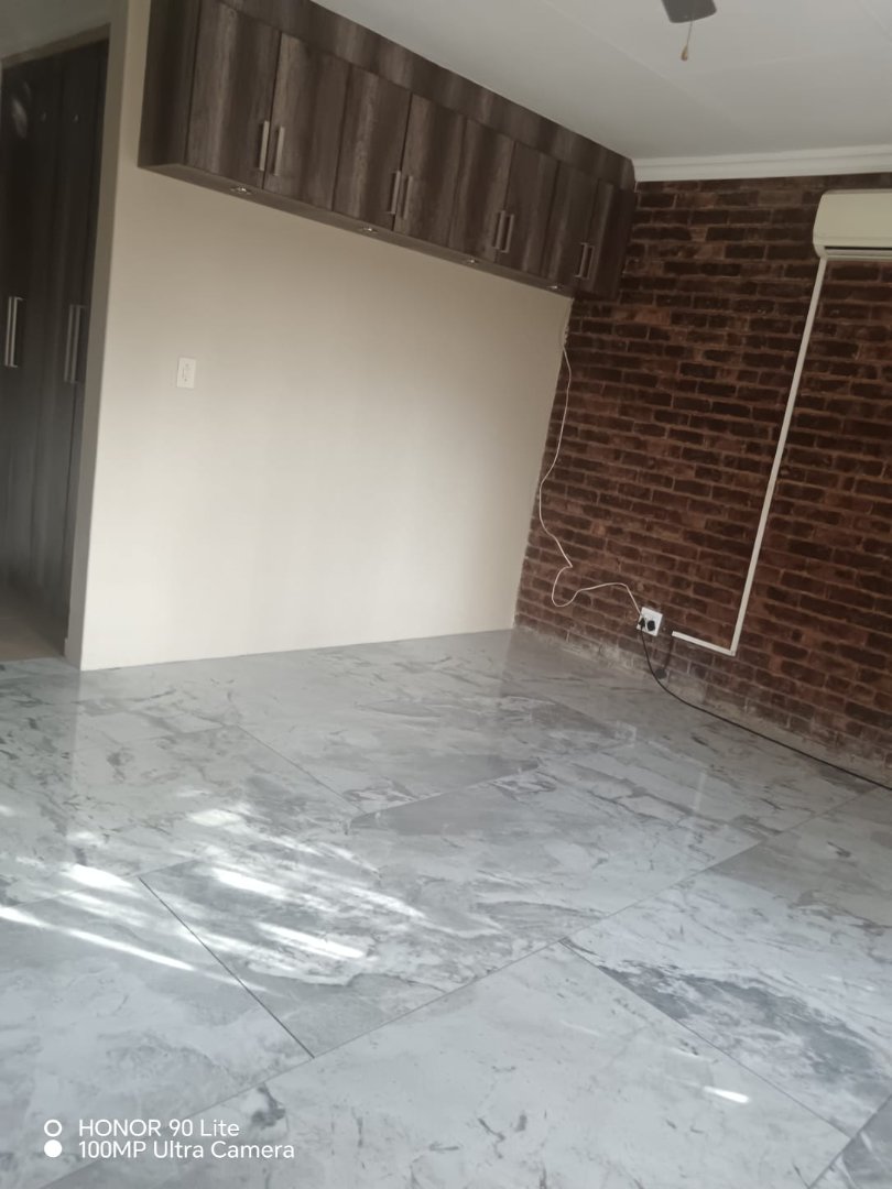 5 Bedroom Property for Sale in Die Heuwel Mpumalanga