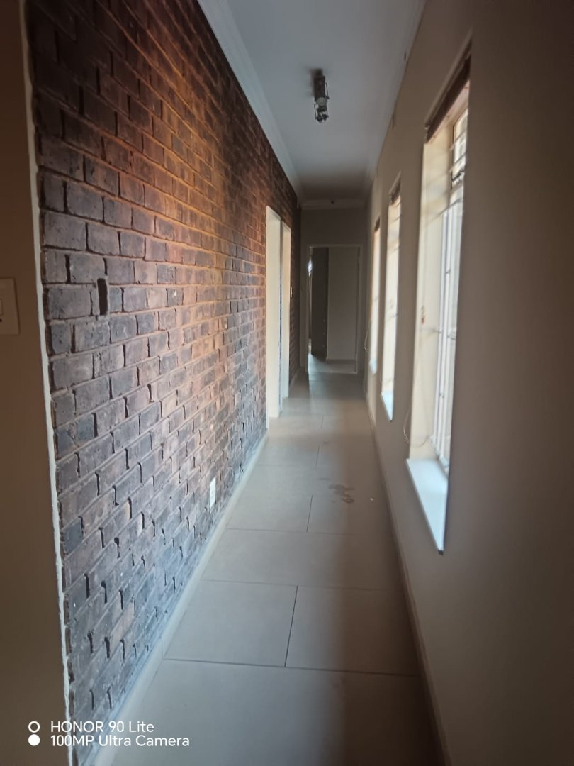 5 Bedroom Property for Sale in Die Heuwel Mpumalanga