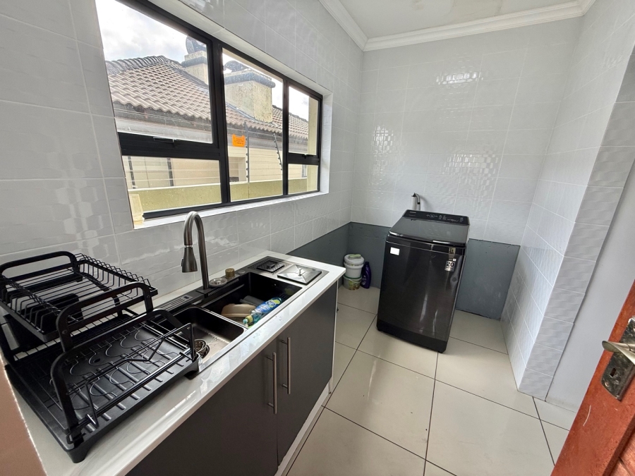 To Let 4 Bedroom Property for Rent in Aerorand Mpumalanga