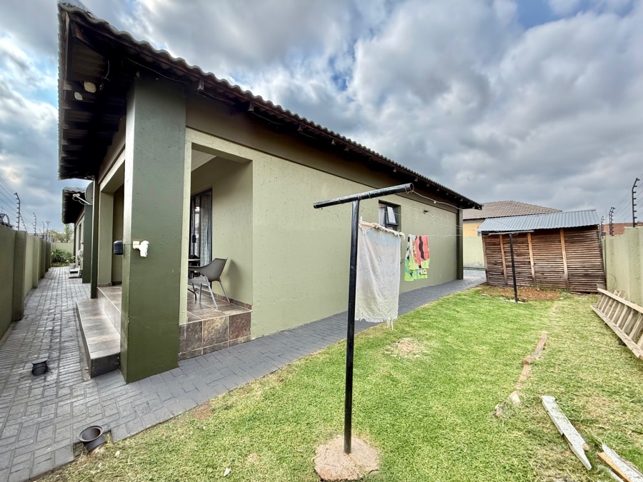 To Let 4 Bedroom Property for Rent in Aerorand Mpumalanga