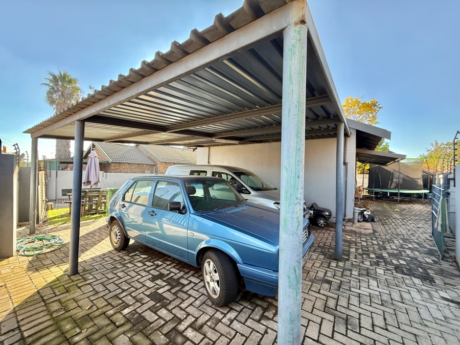 To Let 3 Bedroom Property for Rent in Mineralia Mpumalanga