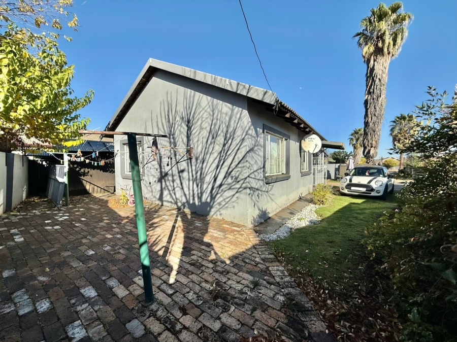 To Let 3 Bedroom Property for Rent in Mineralia Mpumalanga