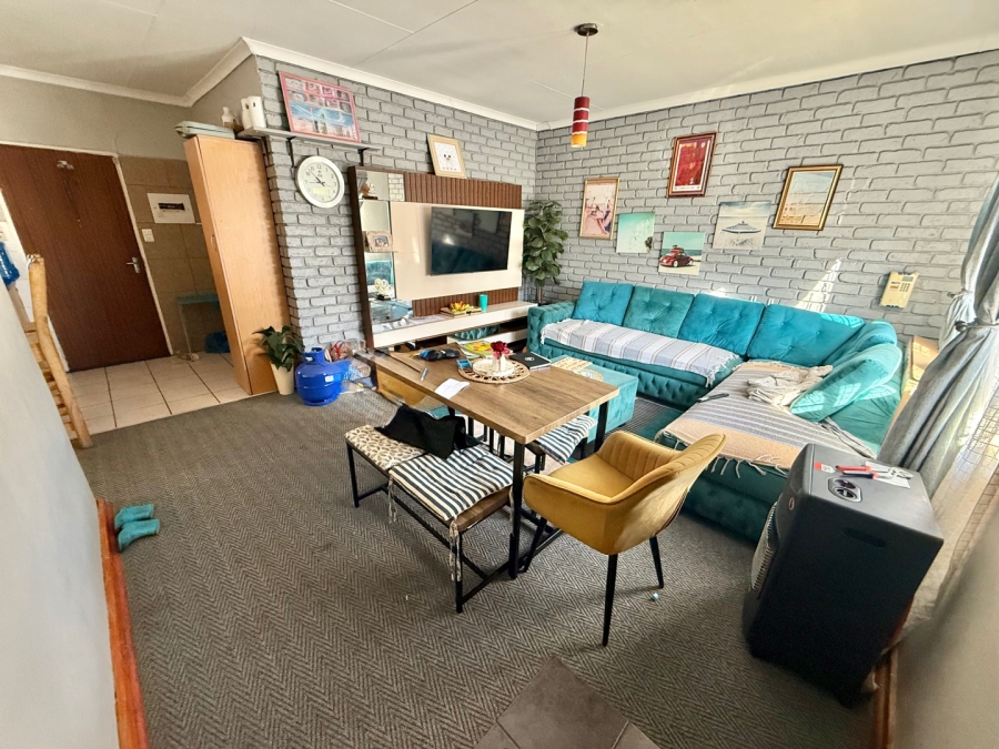 To Let 3 Bedroom Property for Rent in Mineralia Mpumalanga