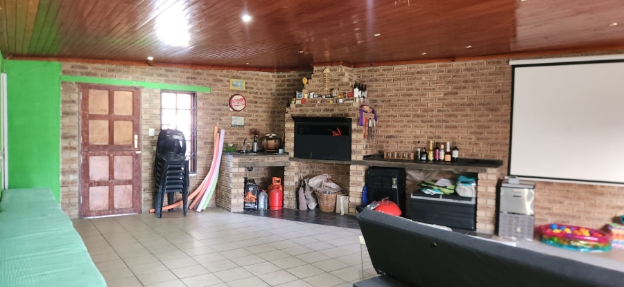 4 Bedroom Property for Sale in Kruinpark Mpumalanga