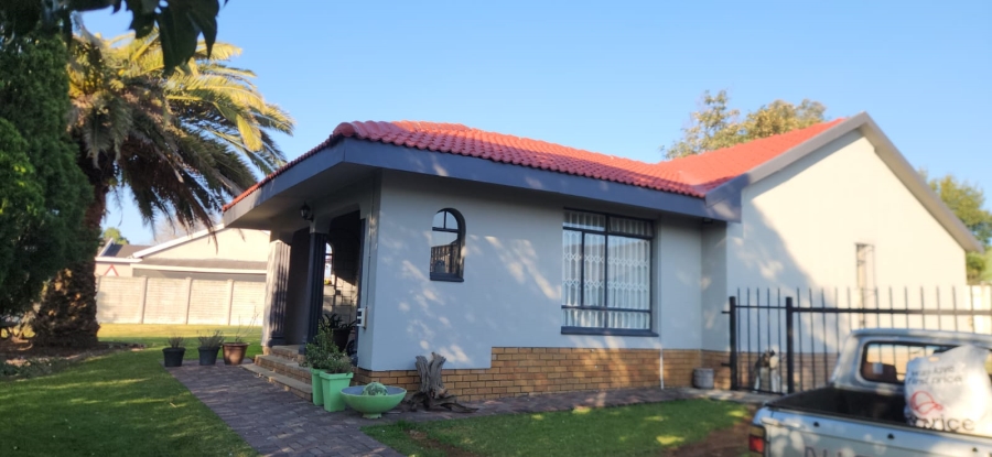 4 Bedroom Property for Sale in Kruinpark Mpumalanga