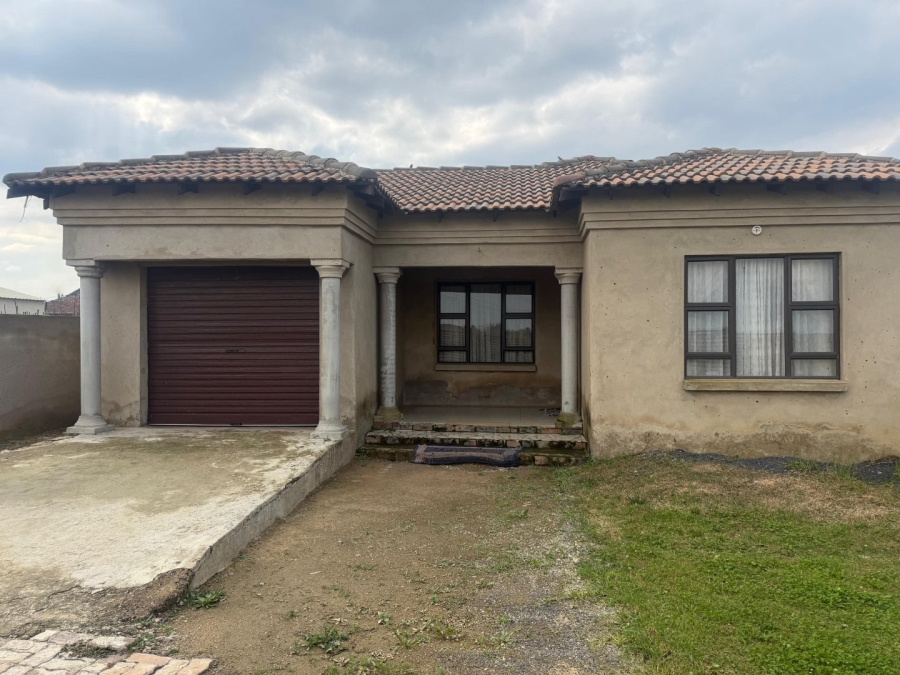 4 Bedroom Property for Sale in Emthonjeni Mpumalanga