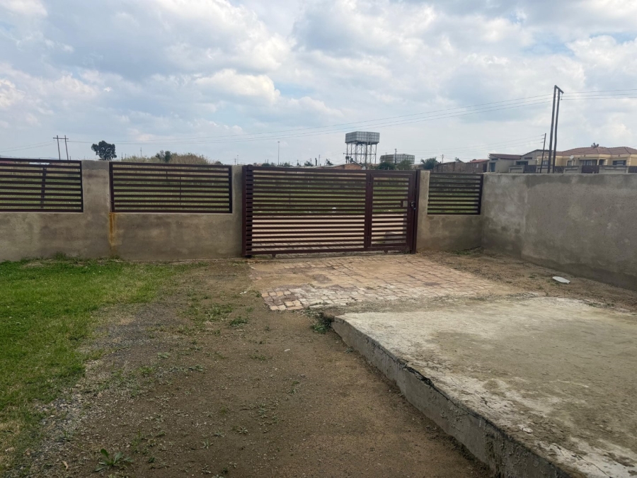 4 Bedroom Property for Sale in Emthonjeni Mpumalanga