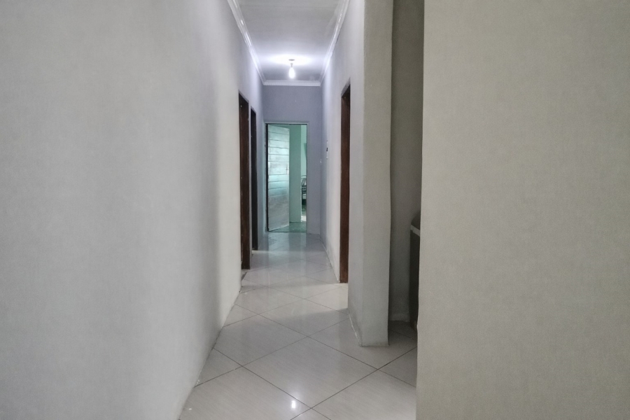 4 Bedroom Property for Sale in Emthonjeni Mpumalanga