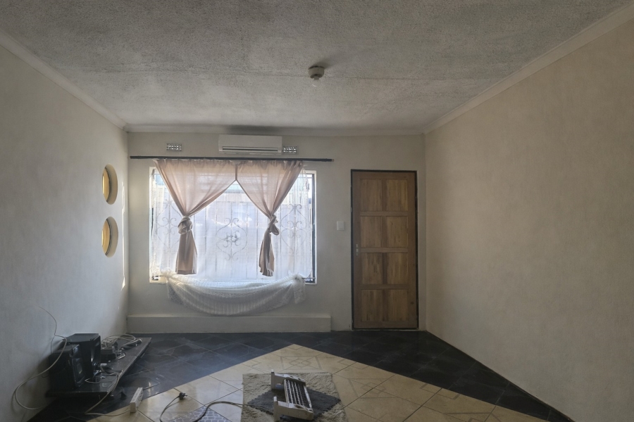 2 Bedroom Property for Sale in Kwaguqa Ext 10 Mpumalanga
