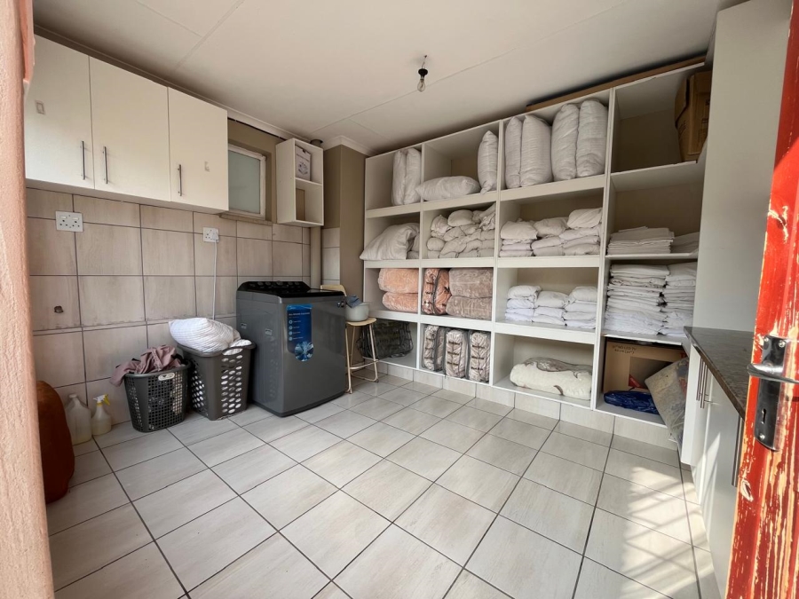 10 Bedroom Property for Sale in Standerton Mpumalanga