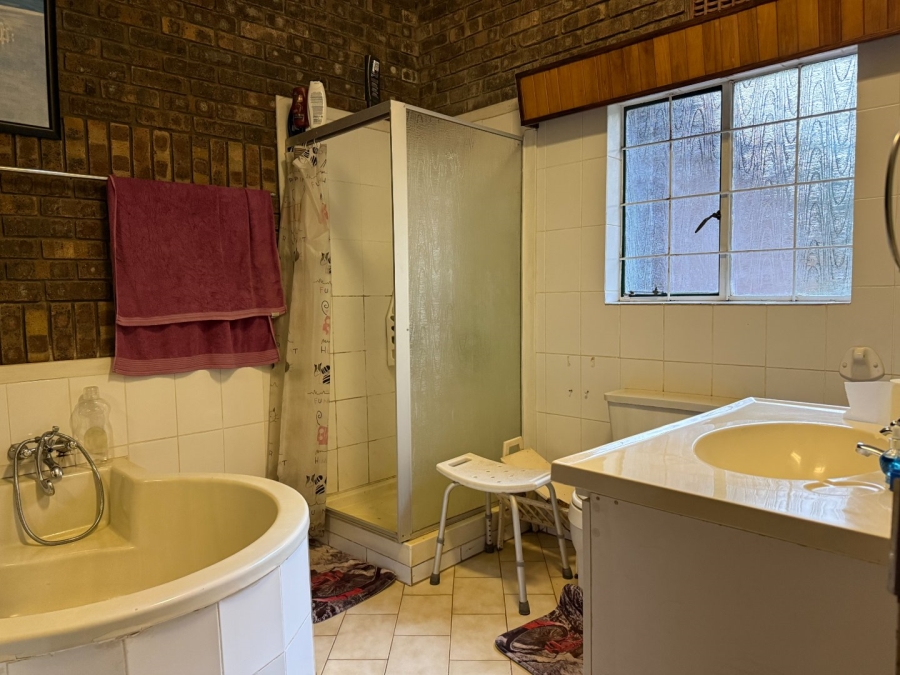 To Let 3 Bedroom Property for Rent in White River AH Mpumalanga