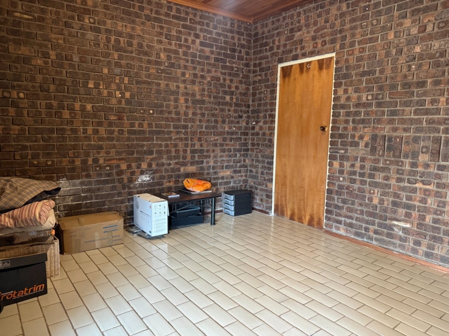 To Let 3 Bedroom Property for Rent in White River AH Mpumalanga