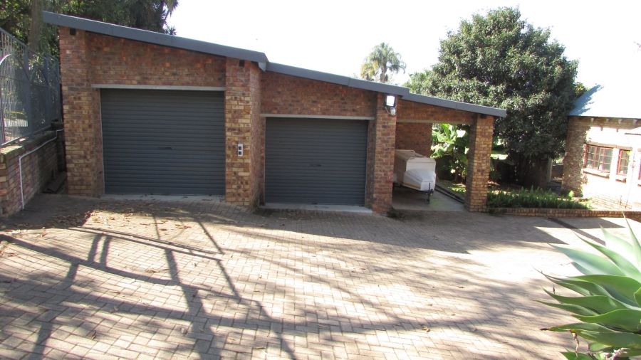 5 Bedroom Property for Sale in White River Ext 6 Mpumalanga