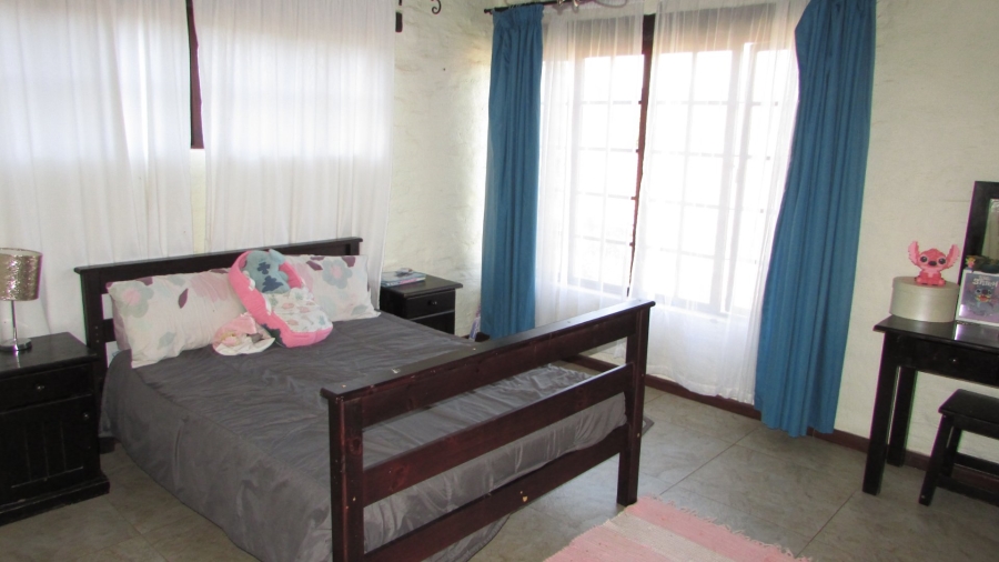 5 Bedroom Property for Sale in White River Ext 6 Mpumalanga