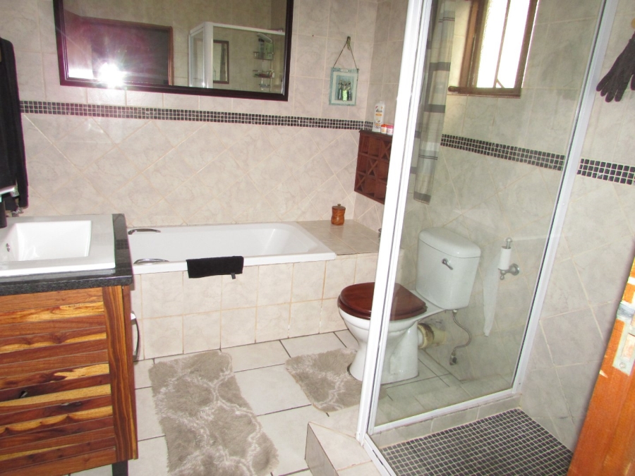 3 Bedroom Property for Sale in West Acres Ext 20 Mpumalanga