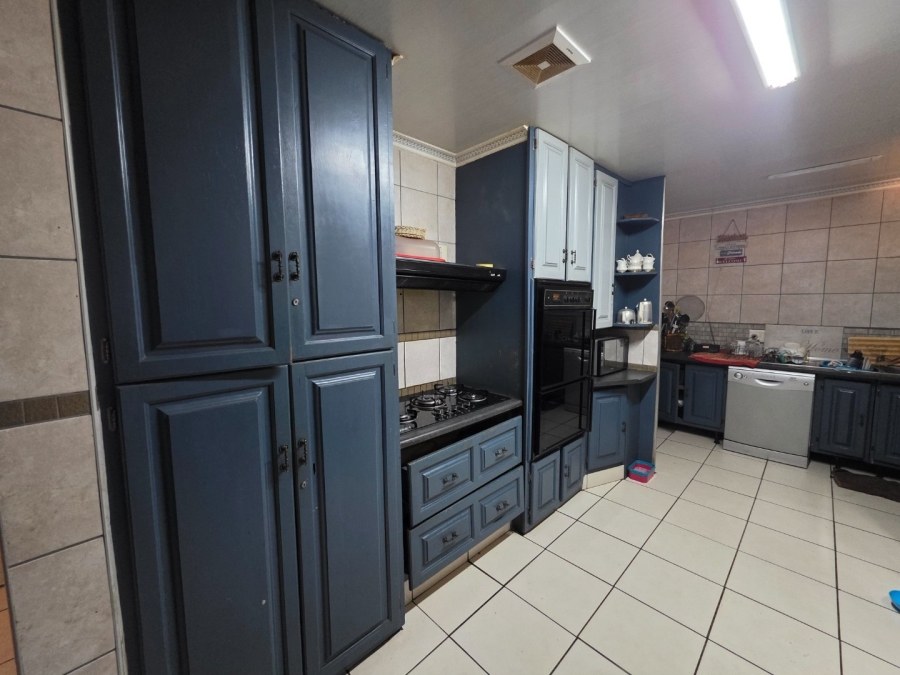 To Let 7 Bedroom Property for Rent in Secunda Mpumalanga